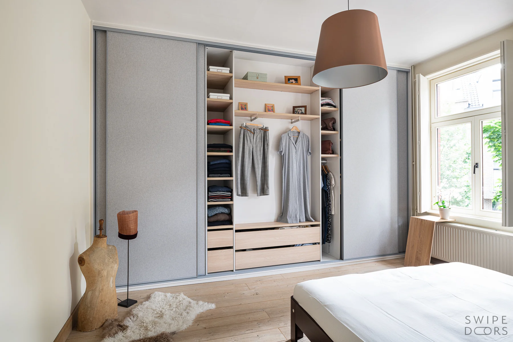 2 SWIPEDOORS SLAAPKAMER CHAMBRE A COUCHER 2