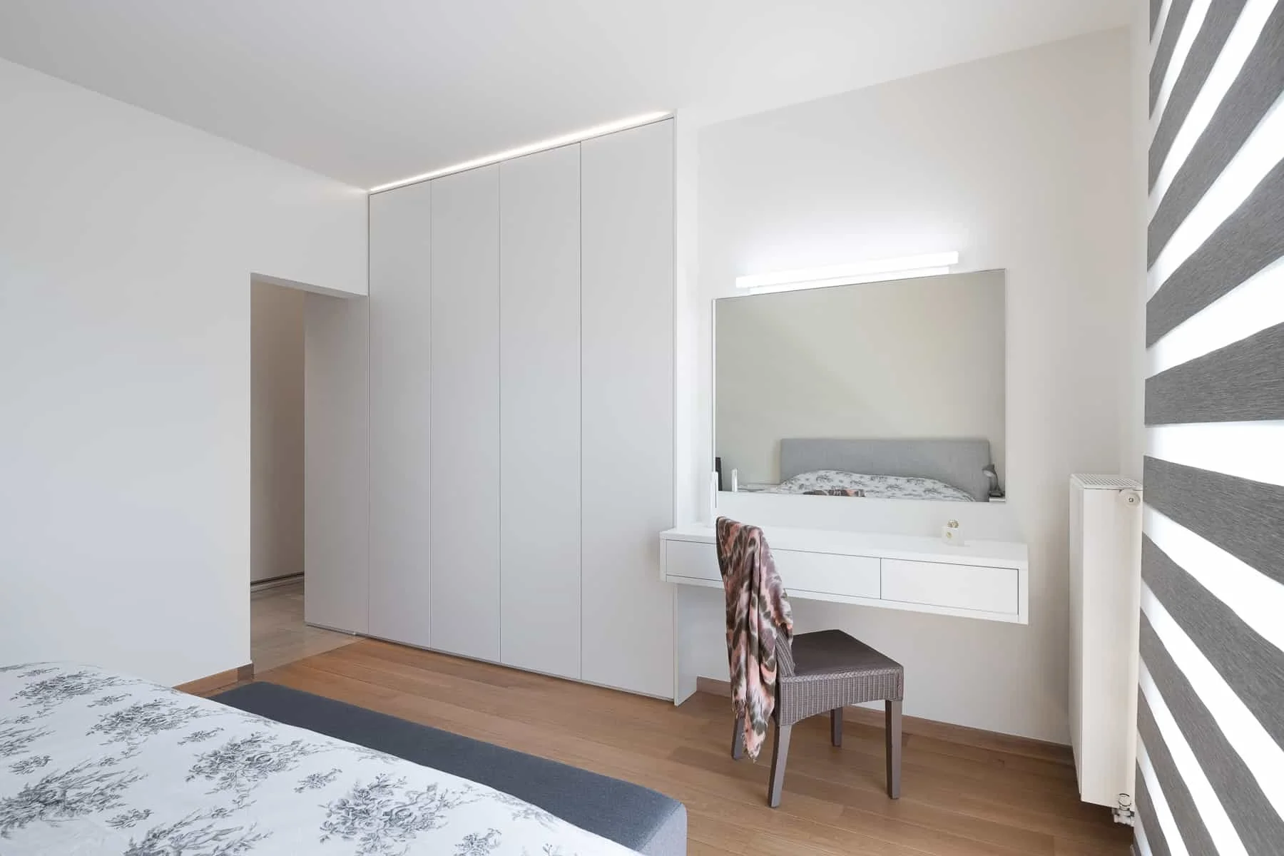 8 KLEERKAST OP MAAT 08